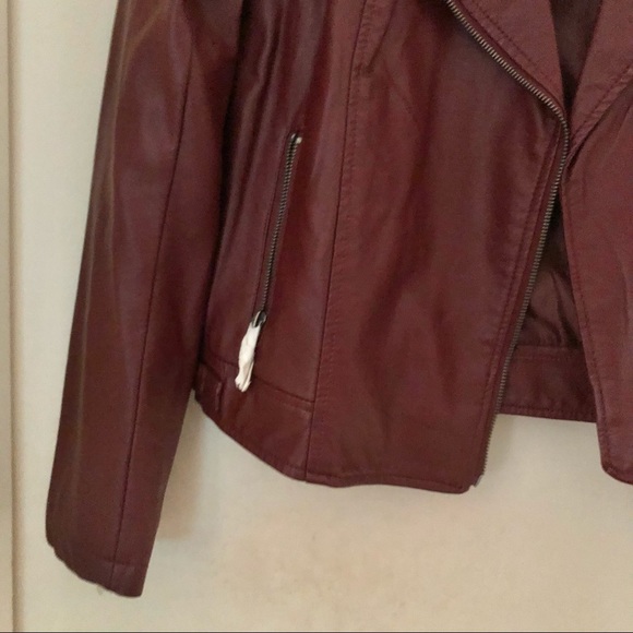 New! Fur-Collar Moto Leather Jacket - Picture 4 of 6